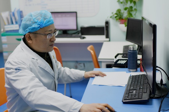 f2a309f47e69de698e9b8e7eacc4092a.jpg 刘冰.jpg